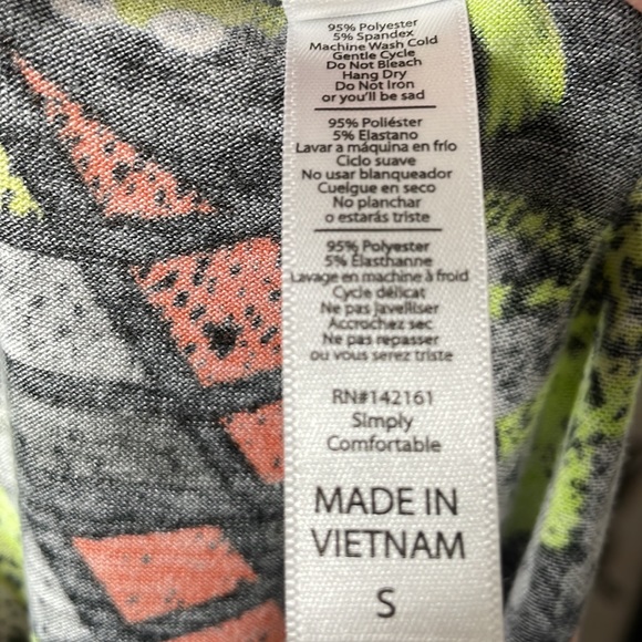 Clearance LuLaRoe Disney Classic T Sm - Picture 4 of 4